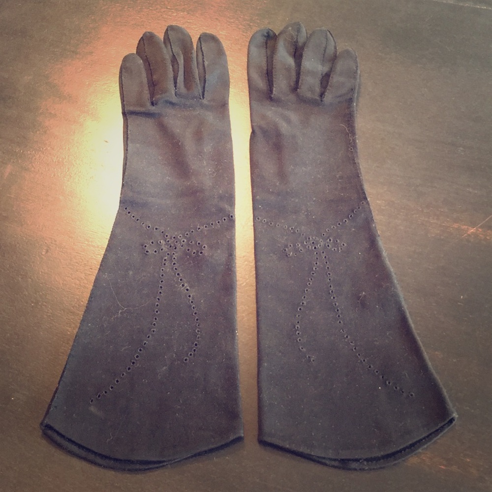 Bow Pattern Long Gloves!